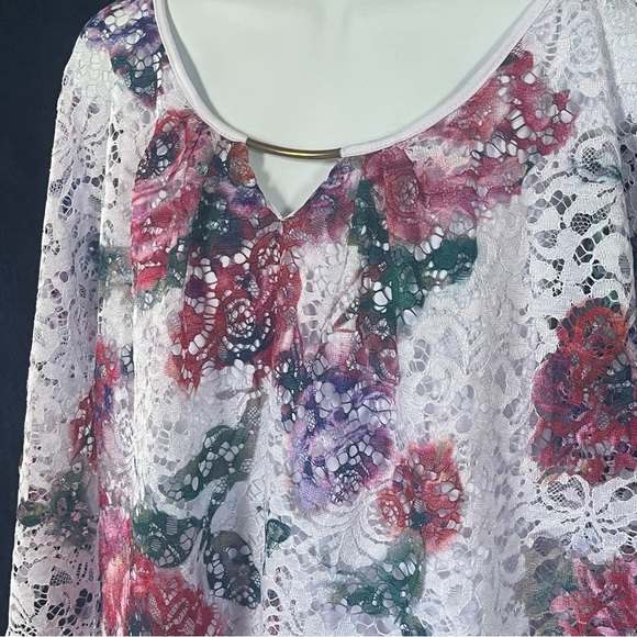 Simply Emma 3XL white lace floral blouse - Picture 2 of 5